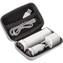 Reisset- Powerbank, stekker en USB charger - Topgiving